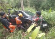 Kecelakaan Tunggal di KM 36 Palopo–Toraja, Mobil Xpander Terjun ke Jurang