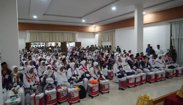 270 Jamaah Calon Haji Luwu Resmi Diberangkatkan, Bupati Patahudding Sampaikan Pesan Haru dan Doa